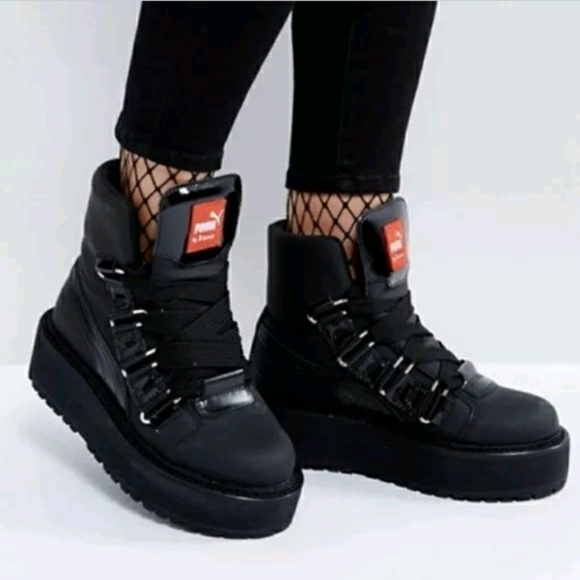 Puma Rihanna Fenty Black Eyelid Boots Size 7 Puma Rihanna Fenty Black Eyelid Boots Size 7